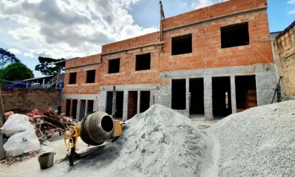 Casa com 2 quartos à venda na Rua Djalma da Silva, Mantiqueira, Belo Horizonte por R$ 359.000