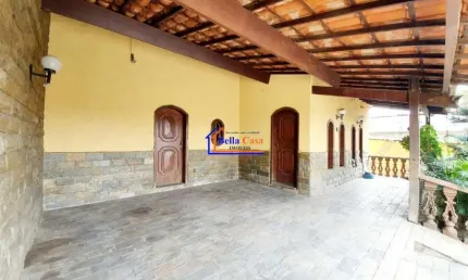 Casa com 3 quartos à venda na Rua Salto da Divisa, Jardim Leblon, Belo Horizonte por R$ 650.000