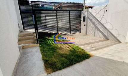 Casa com 2 quartos à venda na Rua Radialista Delson Amanda, Céu Azul, Belo Horizonte por R$ 370.000