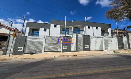 Casa com 3 quartos à venda na Rua Desembargador Arthur Albino, Floramar, Belo Horizonte por R$ 595.000