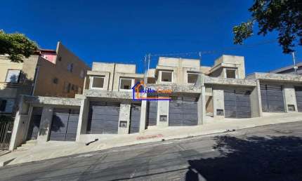 Casa com 3 quartos à venda na Rua Mércia Siqueira Prates, Santa Amélia, Belo Horizonte por R$ 989.900