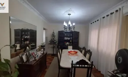 VENDE-SE AMPLO SOBRADO COM EDICULA/ APARECIDA/SANTOS