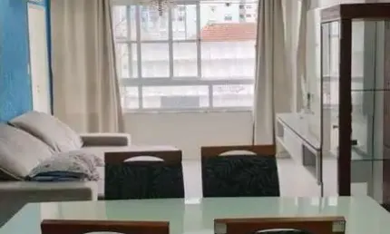 Vende-se ou Aluga-se apartamento de 2 dormitórios com dependênia completa/ Itararé/ SV