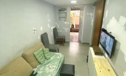 Vende-se apartamento térreo de 3 dorm/1 suíte/cozinha planejada/sala 2 ambientes