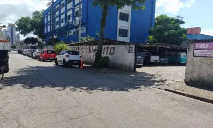 Vende-se terreno no Macuco/Santos de 34x31 m por R$ 4.876.000,00