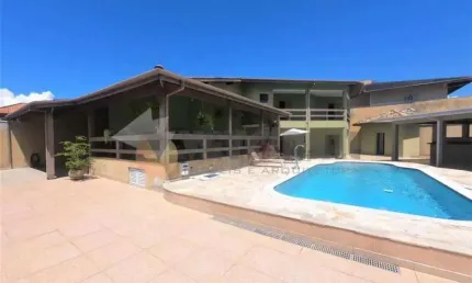 Sobrado à venda em caraguatatuba, jardim britânia, com 6 quartos, 574m²