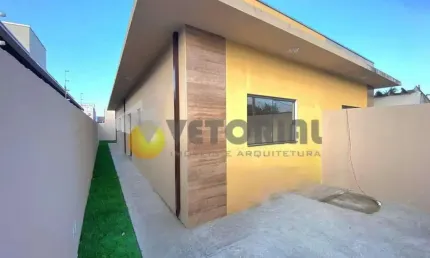 Casa à venda em Caraguatatuba, Balneário dos Golfinhos, com 2 quartos, 64m²