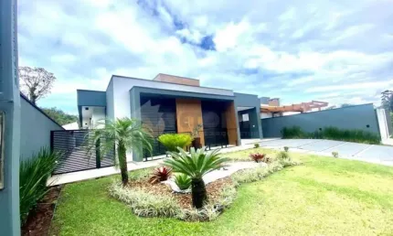 Casa de condomínio com 4 quartos, 220m², à venda em Caraguatatuba, Mar Verde