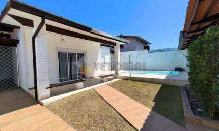 Casa à venda em Caraguatatuba, Indaiá, com 3 quartos, 187m²