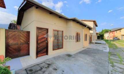 Casa à venda em Caraguatatuba, Martim de Sá, com 2 quartos, 49m²