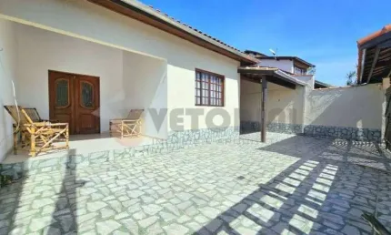 Casa à venda em caraguatatuba, capricórnio, com 3 quartos, 125m²