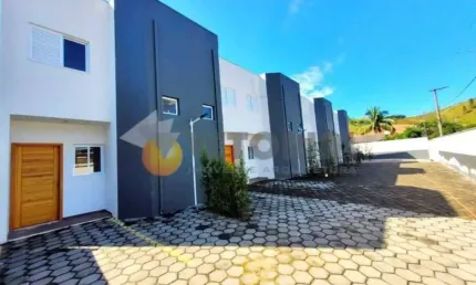 Sobrado em condomínio com 2 quartos, 85m², à venda em caraguatatuba, rio do ouro