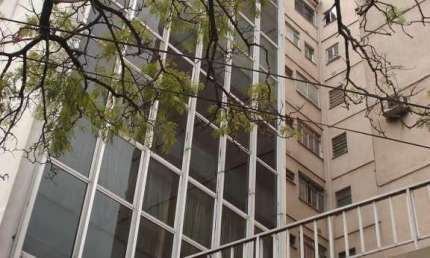 Sala comercial para alugar na Rua Sarmento Leite, 246, Centro, Porto Alegre, 60 m2 por R$ 400