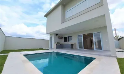 Casa de condomínio para venda possui 270 metros quadrados com 3 quartos