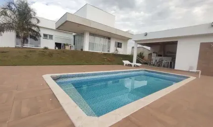 Casa de condomínio para venda tem 237 metros quadrados com 3 quartos em Village Ipanema 1 - -
