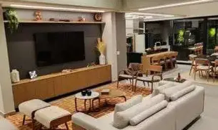 Casa de condomínio para venda tem 390 metros quadrados com 4 quartos
