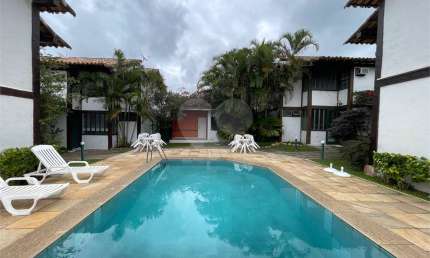 Condomínio com 3 quartos à venda ou para locação em Geribá - RJ