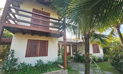 Condomínio com 4 quartos à venda ou para locação em Rasa - RJ