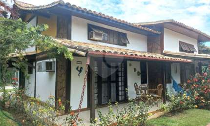 Condomínio com 3 quartos à venda em Manguinhos - RJ