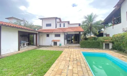 Condomínio com 4 quartos à venda em Manguinhos - RJ