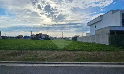 Terreno à venda no Ogiva, Cabo Frio 