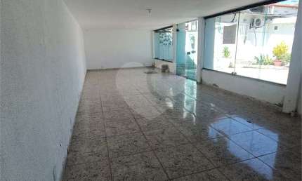 Salão Comercial para locação em Bosque De Geribá - RJ