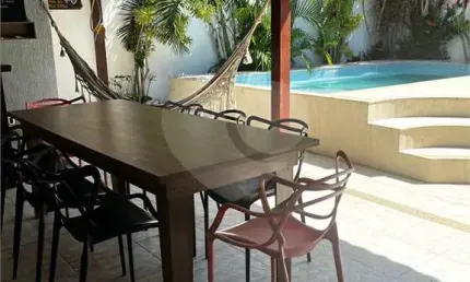 Casa em condomínio fechado com 4 quartos à venda no Peró, Cabo Frio 