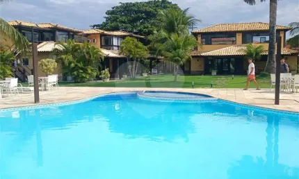 Condomínio com 2 quartos para locação em Manguinhos - RJ