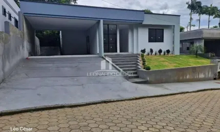 Casa nova a venda no bairro Laranjeiras - 3 quartos - suíte