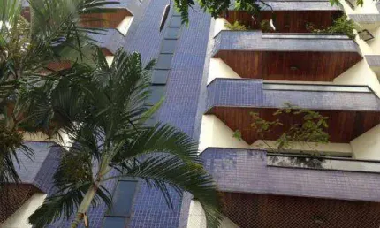 Apartamento com 3 dormitórios, sendo 1 suíte, lavabo, e 2 vagas de garagem, em moema pássaros