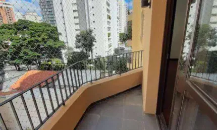 Apartamento com 120m em moema., com 3 dor. 2 vagas, sacada
