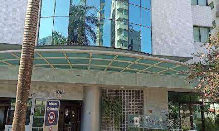 Prédio comercial com 2 Salas 48m2,2 banheiros,2 vagas  vila Clementino Próximo Metrô