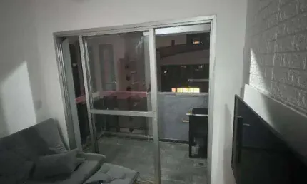 Apartamento na vila olímpia, com 2 dormitórios, sendo 1 suíte, sacada e 1 vaga de garagem