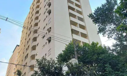Moema 1:dorm 45m2 ,2 banheiros ,garagem, fora de rota ,índios a 50m da avenida Ibirapuera ,metrô Eucaliptos SP.