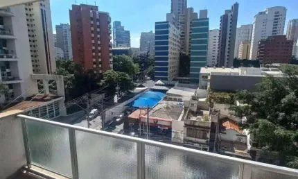 Moema lado pássaros fora de rota 3:dorm um suíte,113m2 2 vagas,2 por andar ,piscina, uma quadra colégio móbile sp