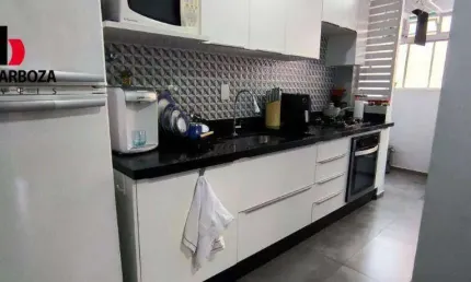 Apartamento com 2 dormitórios, 2 banheiros, e 1 vaga de garagem, em Moema pássaros