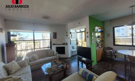 Excelente cobertura, 128, com 3 dormitórios, sendo 1 suíte, 2 vagas de garagem, em Moema