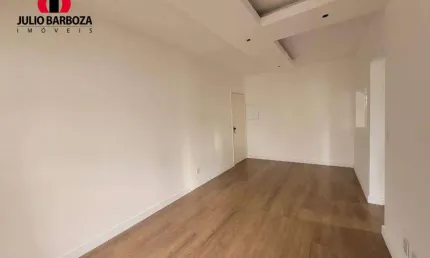 Apartamento com 1 dormitório, sacada, e 1 vaga de garagem em moema pássaros, ao lado do metrô