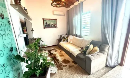 Casa com 2 quartos à venda na Rua Itacorubi, 1, Bela Vista, Palhoça