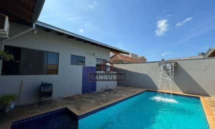 Casa com 3 quartos para alugar na Rua Edu Chaves, 139, Dom Pedro, Londrina