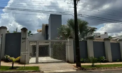 Casa com 3 quartos à venda na Rua Tranqüilo de Piva Botega, 607, Jardim Burle Marx, Londrina