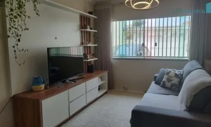 Sobrado reformado com 3 dorms e quintal gourmet na zona norte 