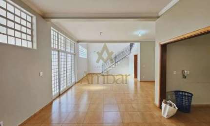 Casa com 5 quartos para alugar na Vila Tibério, Ribeirão Preto 