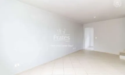 Casa com 3 quartos para alugar na Rua Santa Regina, 370, Capão Raso, Curitiba