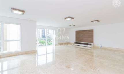 Apartamento com 3 quartos para alugar na Avenida Iguaçu, 2663, Água Verde, Curitiba