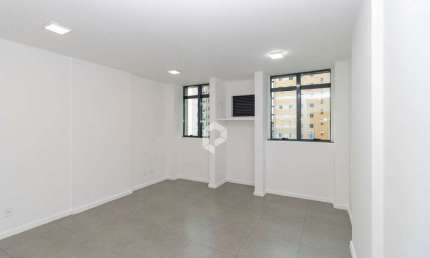 Sala comercial com 1 sala para alugar na Avenida Sete de Setembro, 5388, Batel, Curitiba
