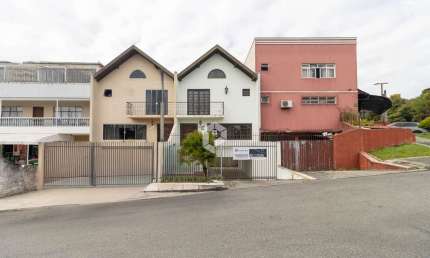 Casa com 3 quartos para alugar na Carlos Estrella Moreira, 18, Pilarzinho, Curitiba