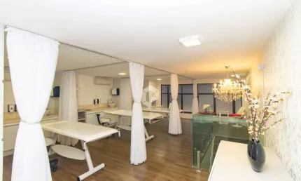 Sala comercial com 3 salas para alugar na Rua Comendador Araújo, 86, Centro, Curitiba