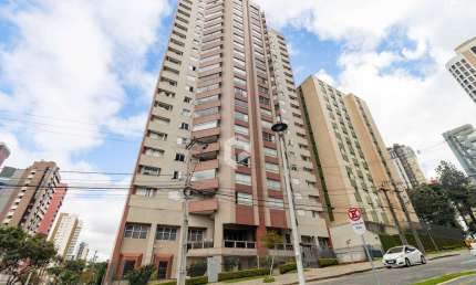 Apartamento com 3 quartos para alugar na Rua Doutor Alexandre Gutierrez, 863, Água Verde, Curitiba