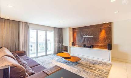 Apartamento com 3 quartos para alugar na Travessa Lange, 103, Água Verde, Curitiba